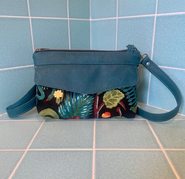 Neo Crossbody Bag